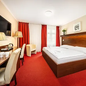 Martin Hotel